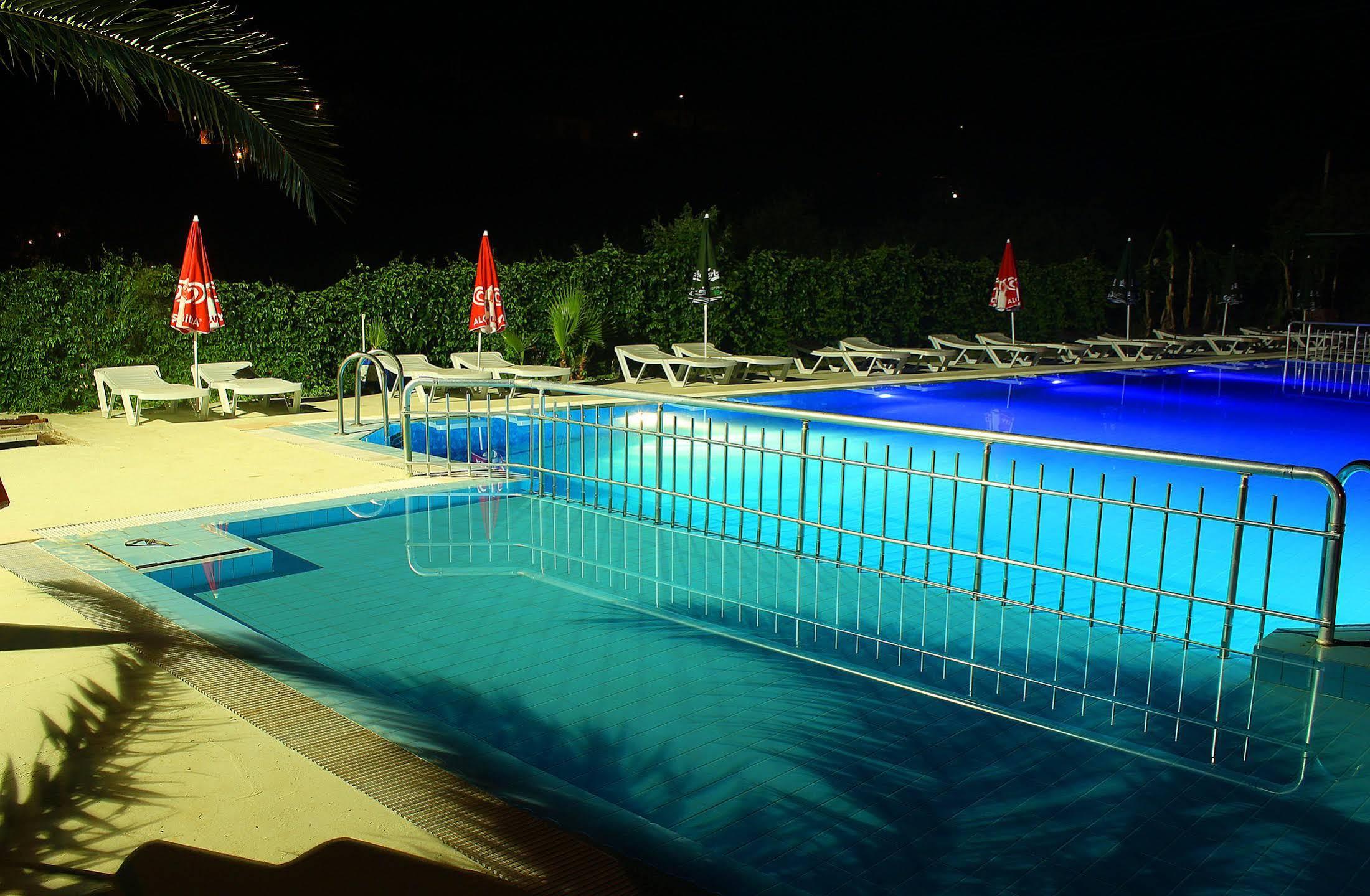 Verano Beach Hotel Ичмелер Екстериор снимка